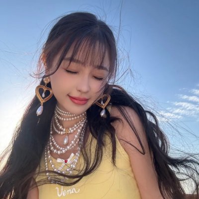滚女揾老衬